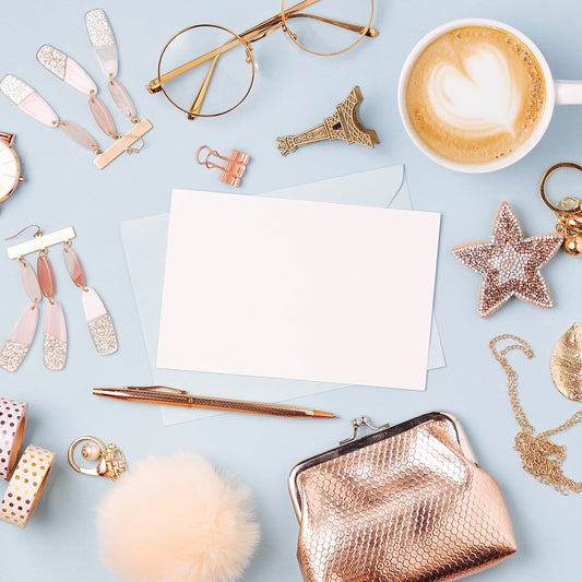 Vecmeitu ballīte tuvojas: Dāvanu idejas, kas liks līgavai nosarkt (un pasmaidīt!)