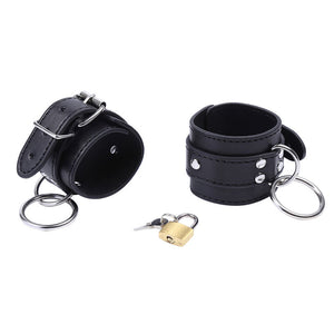 OHMAMA FETISH - O-RING LOCKED WRIST RESTRAINTS OHMAMA FETISH