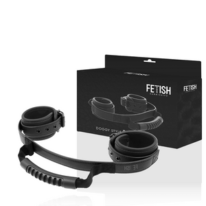 FETISH SUBMISSIVE - НАРУЧНИКИ С ПОДКЛАДКОЙ ИЗ НЕПРЕНА С РУЧКОЙ