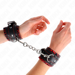 KINK - FUR LINED WRIST RESTRAINTS RED / BLACK ADJUSTABLE 17-29 CM X 6 CM - LoveYou.lv